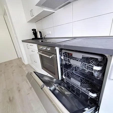 Apartman With Wifi, Kitchen And 4k Tv Essen